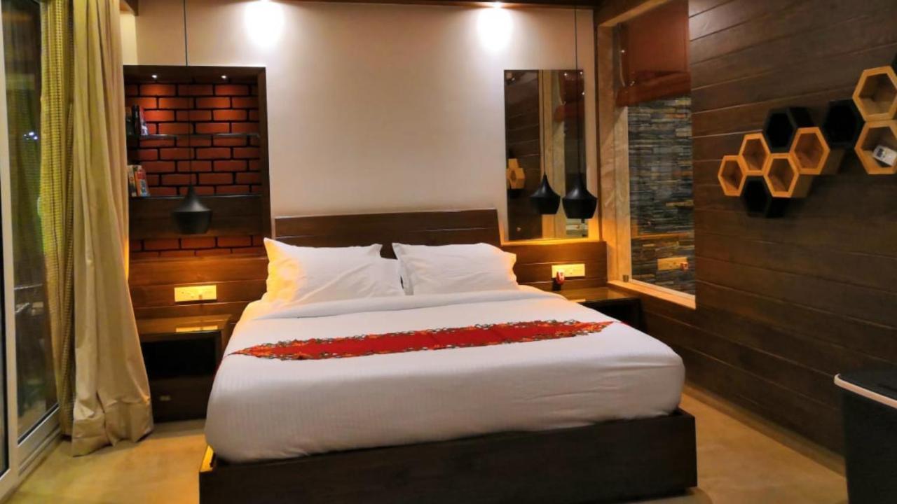Shivers Oasis Luxury Boutique Resort 坎多林 外观 照片