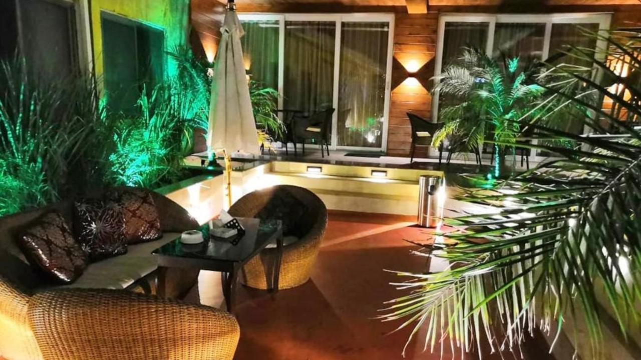 Shivers Oasis Luxury Boutique Resort 坎多林 外观 照片